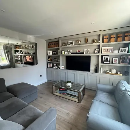 Luxury 4 Bedroom Home, South Dublin Holiday home