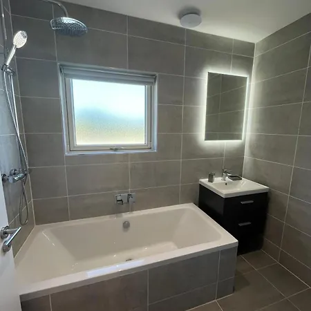 Holiday home Luxury 4 Bedroom Home, South Dublin